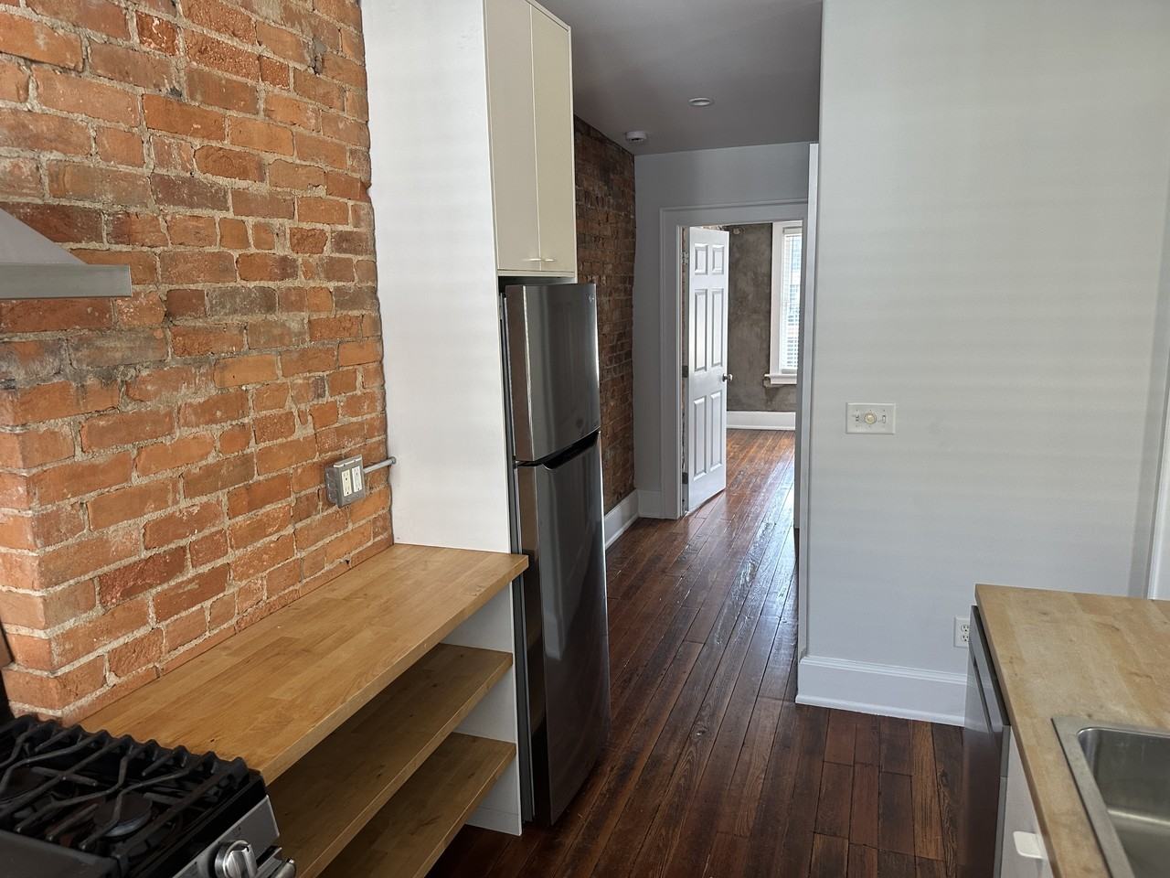 309 East 13th Street - Photo 7 of 37