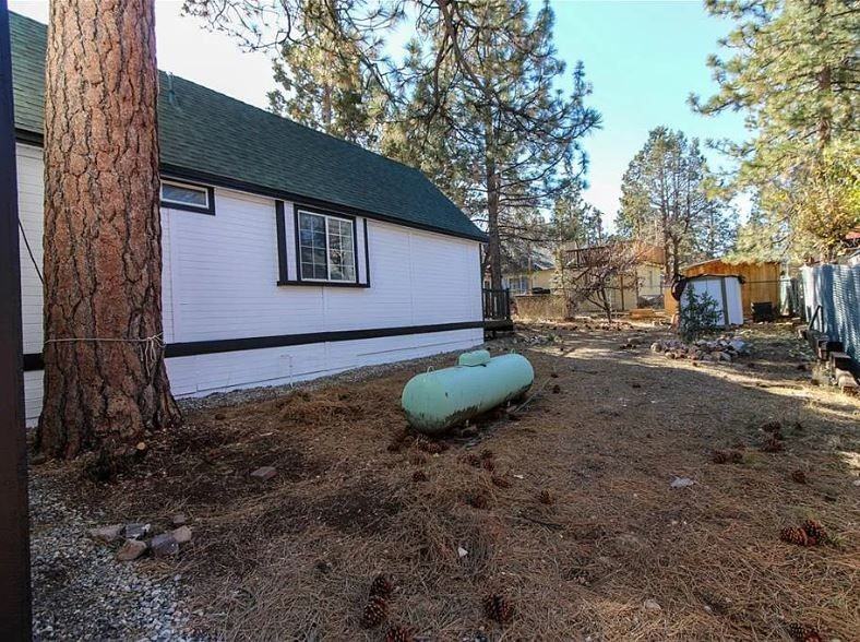 158 Leonard Ln - Photo 3 of 28