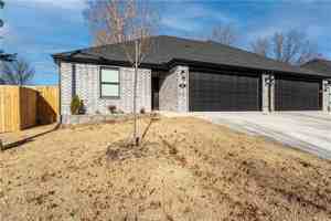 featured image of 124 Ryder St