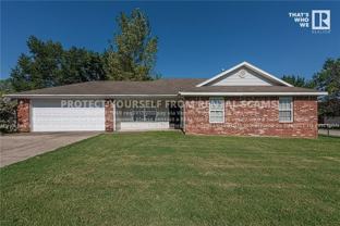 1011 S Colonial Dr - Photo 1 of 1