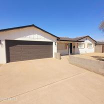7226 E Portland St - Photo 1 of 1