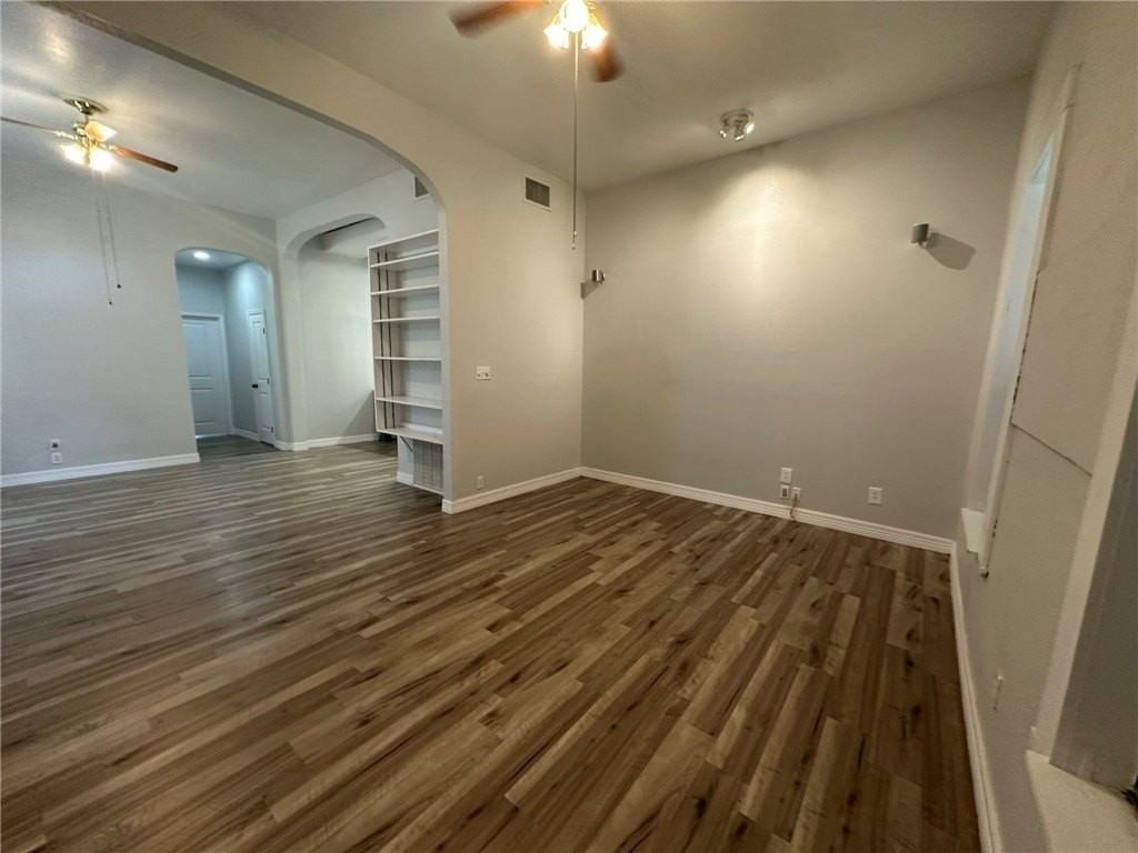 221 Commerce St Apt E #E - Photo 7 of 26