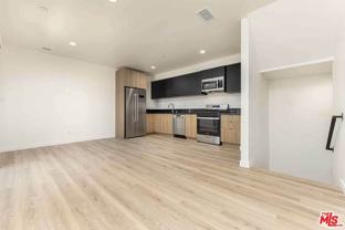 2103 S Burnside Ave - Photo 1 of 1