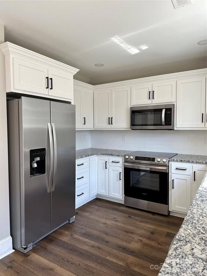 5507 Bucks Garage Rd Unit B #B - Photo 5 of 17