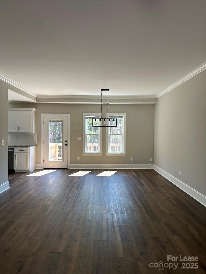 5507 Bucks Garage Rd Unit B #B - Photo 6 of 17