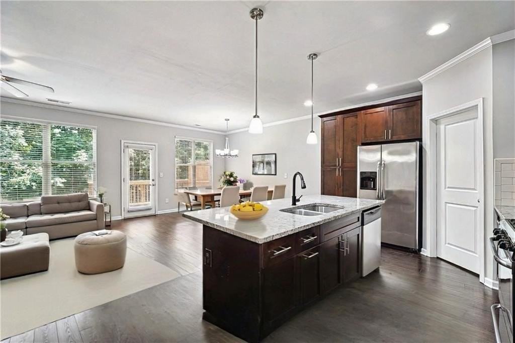 5590 Bright Cross Way - Photo 2 of 17