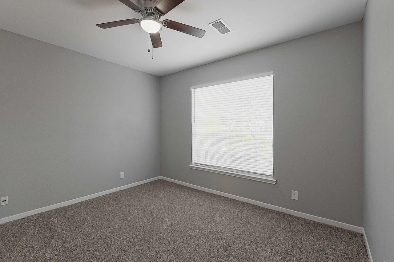 The Club at Stablechase - Photo 7 of 50