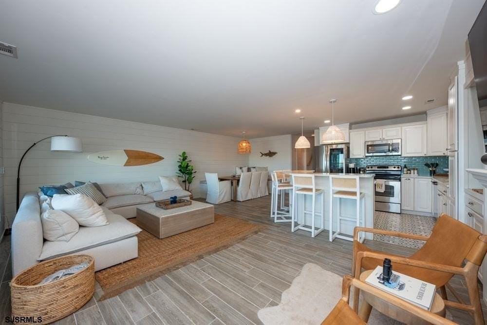 616 Pleasure Ave #616 - Photo 2 of 26