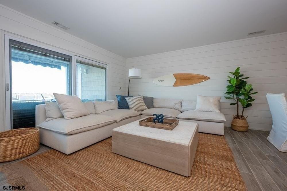 616 Pleasure Ave #616 - Photo 3 of 26