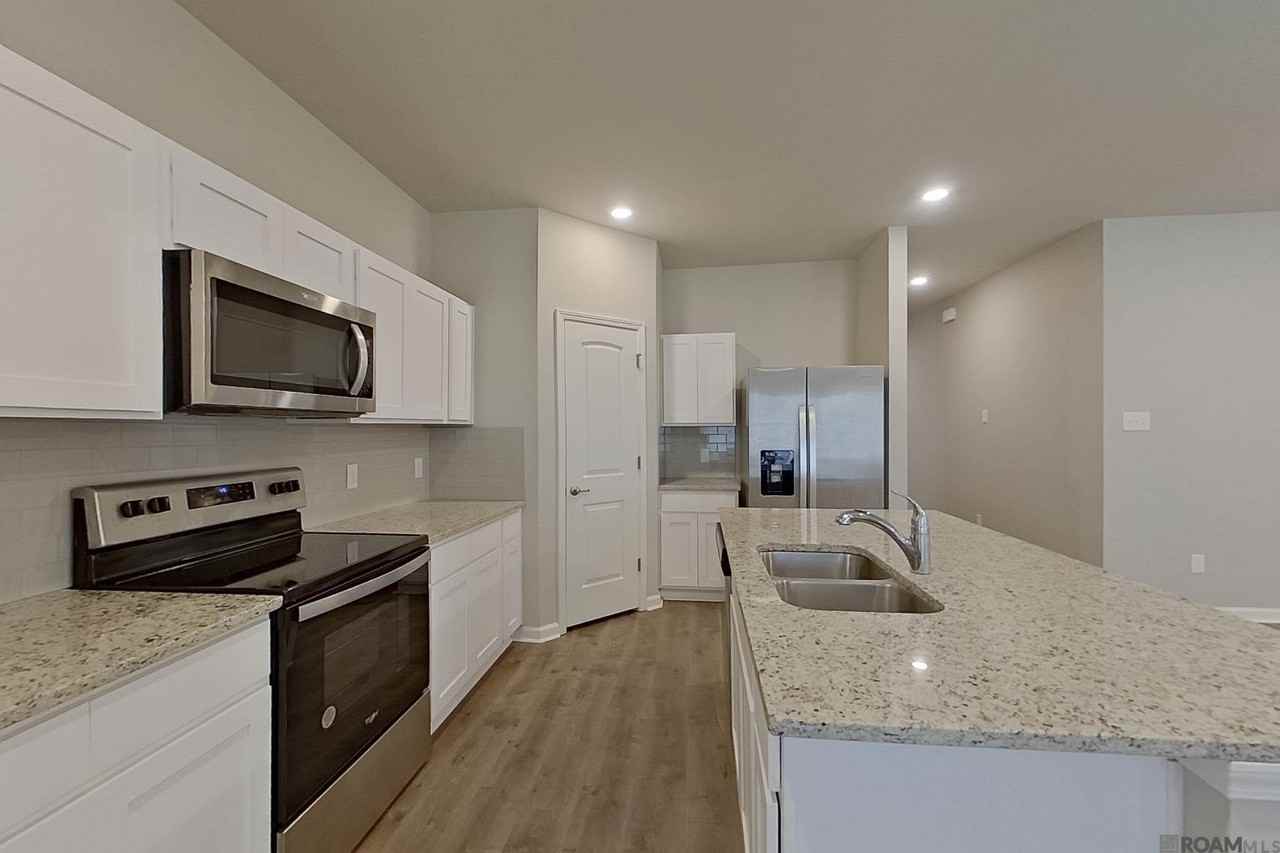 110 Yardley Court - Photo 6 of 20