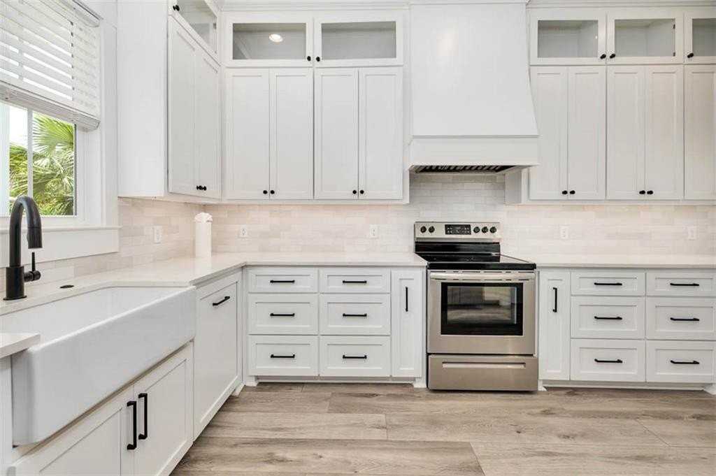 311 Peachtree St - Photo 7 of 37