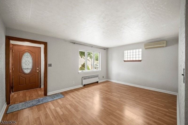 377 Hazel St - Photo 5 of 20