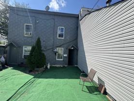 423 4th St #1W - Photo 1 of 1
