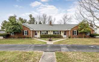 305 Lakeshore Dr - Photo 1 of 1