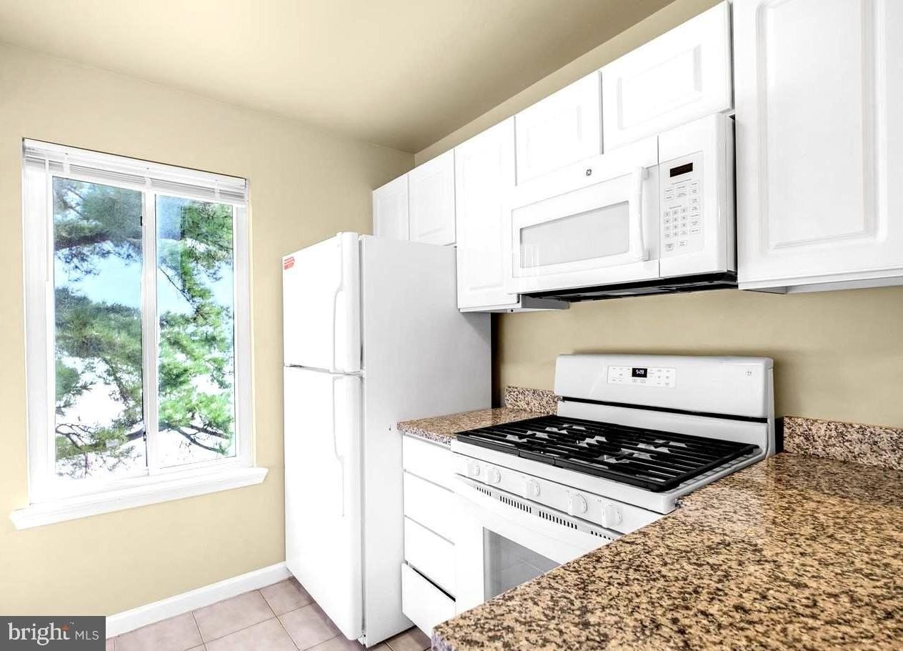 4709 Tecumseh St - Photo 4 of 15