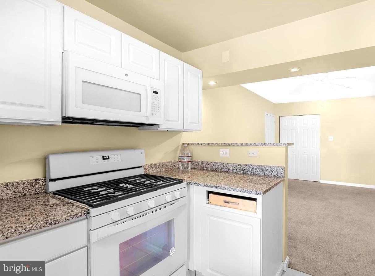 4709 Tecumseh St - Photo 6 of 15