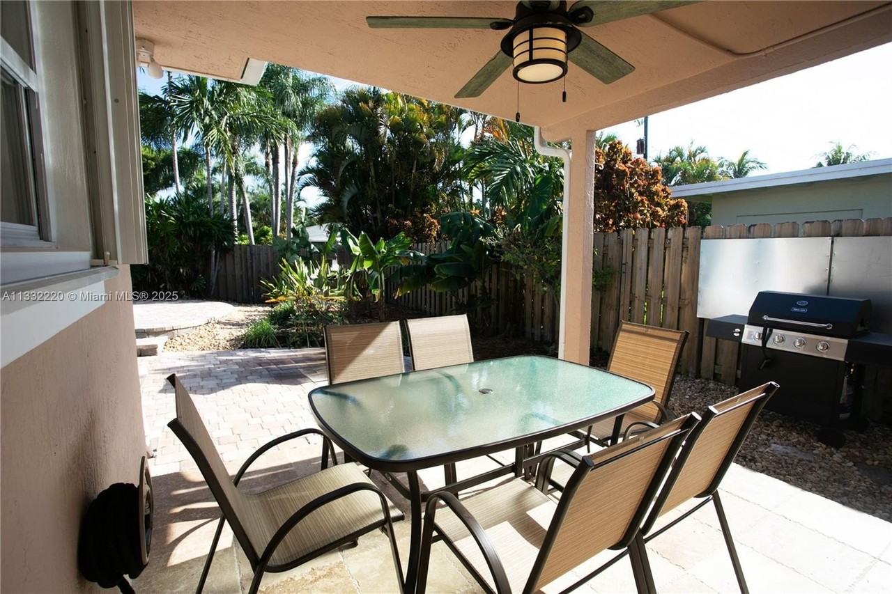 333 Se 3rd Ave - Photo 4 of 35