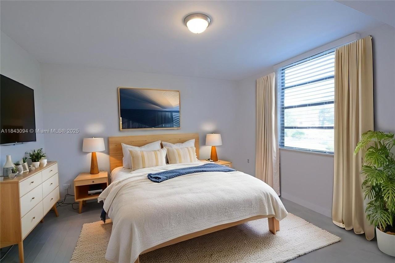 1717 White Hall Drive #201 - Photo 7 of 18