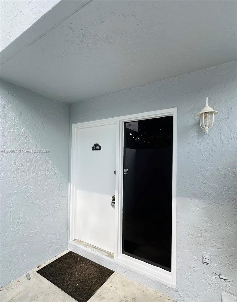 33 Deer Creek Rd #D103 - Photo 3 of 28