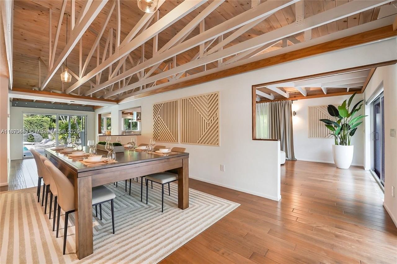 5910 N Bayshore Dr #0 - Photo 7 of 42