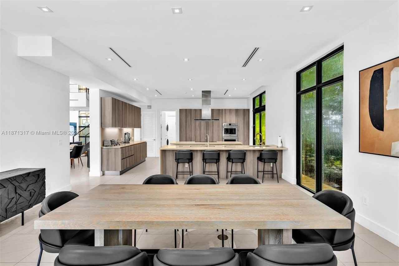 1350 98th St - Photo 5 of 46