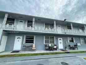 10983 Sw 4th St #4 - Photo 1 of 1