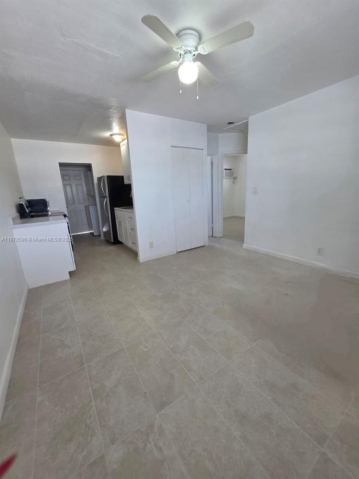 511 Nw 4th Ave #2 - Photo 4 of 28