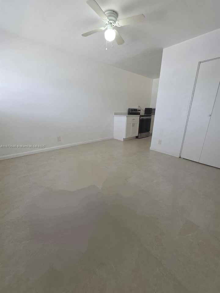 511 Nw 4th Ave #2 - Photo 5 of 28