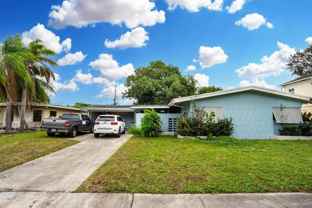 18525 Nw 39th Ave #0 - Photo 1 of 1