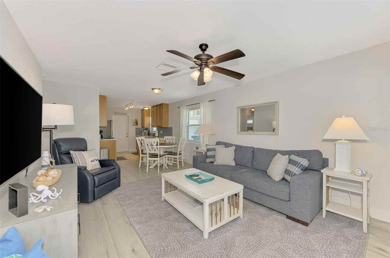 1137 N Moonmist Ct #L7 - Photo 4 of 50