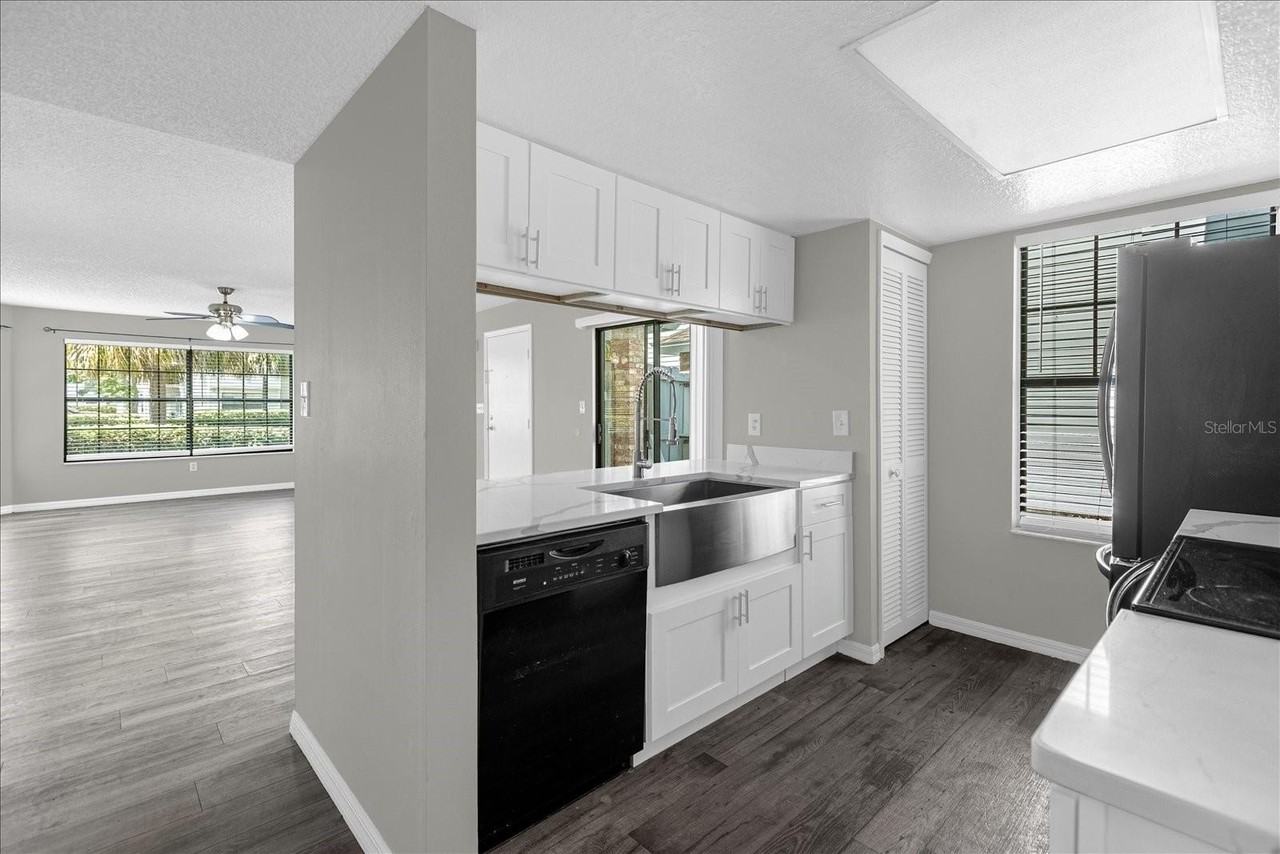 2922 Fox Squirrel Dr #B - Photo 4 of 21