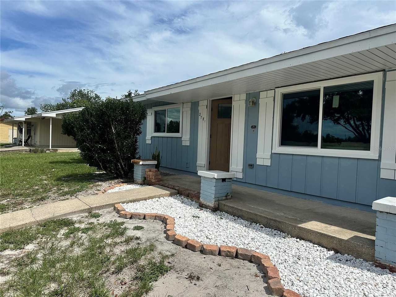 2781 Fulford St - Photo 2 of 32