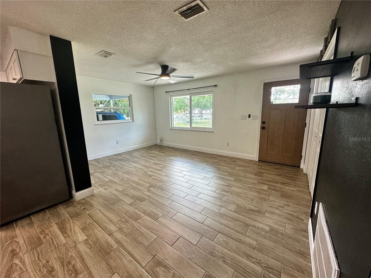 2781 Fulford St - Photo 7 of 32