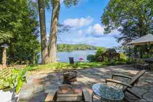 224 Lake Shore Rd - Photo 1 of 1