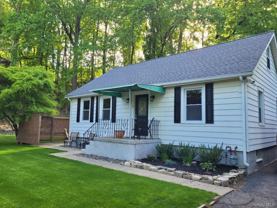 9 Reservoir Rd - Photo 1 of 1