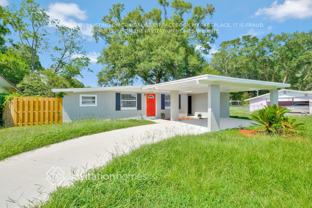 1761 Merivale Rd S - Photo 1 of 1