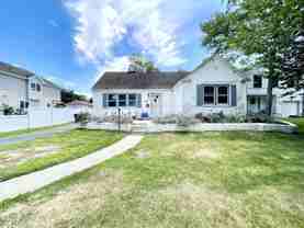 254 Lawrence Ave - Photo 1 of 1