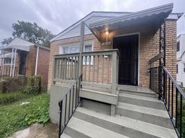 featured image of 1447 W 114th Pl