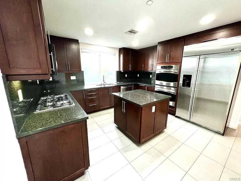 5698 Como Circle #33 - Photo 5 of 8