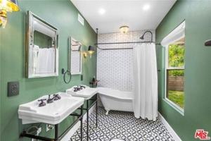 featured image of 8204 Clemens Ave