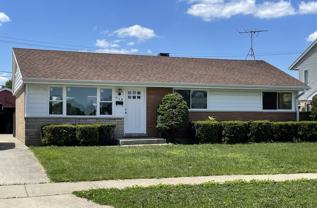 9128 Pembroke Ln - Photo 1 of 1