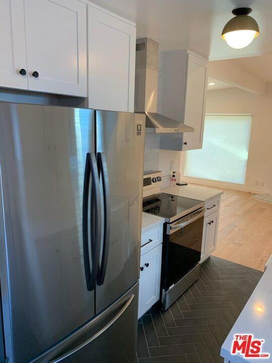 4008 W Chandler Blvd - Photo 2 of 8