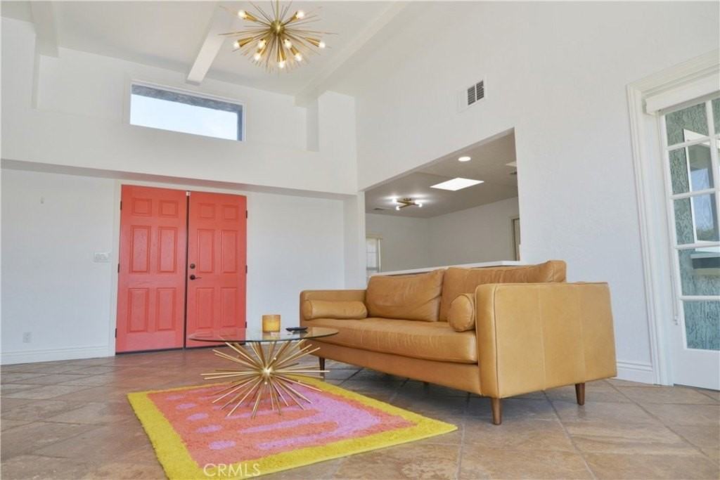 2375 N San Antonio Rd - Photo 5 of 36