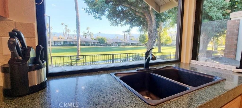 297 San Remo St - Photo 4 of 46