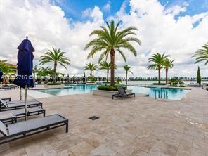 12280 N Baypoint Cir - Photo 2 of 8