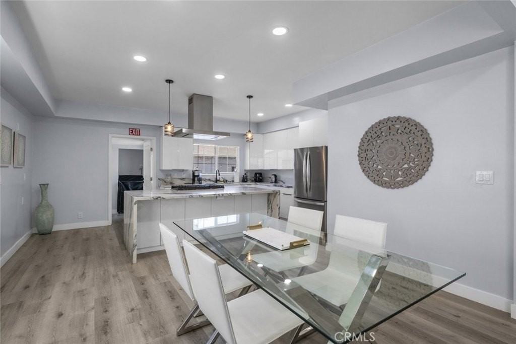 1727 Kenmore Avenue - Photo 6 of 24