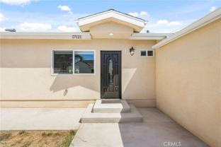 17121 Kingsbury St - Photo 1 of 1
