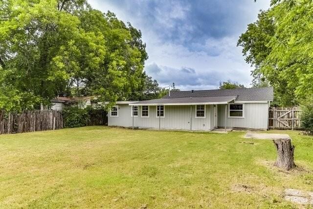 621 Prairie St - Photo 4 of 27