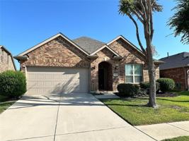 featured image of 1013 Lake Grove Dr