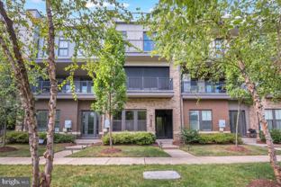 23088 Lavallette Sq - Photo 1 of 1